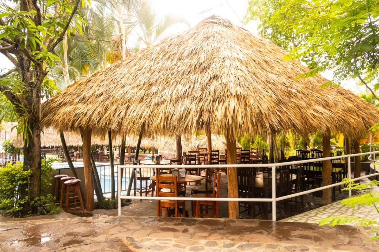 Apart Hotel Acuarious de Luis Estelí Exterior foto